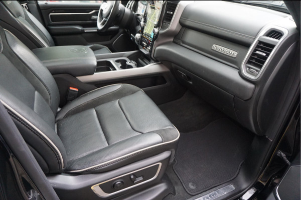 Dodge Ram 1500 5.7 V8 4x4 Crew Cab Laramie Sport | Luchtvering | HUD | Adaptieve Cruise | Lane Departure Meesturen | Keyless | Camerabeeld spiegel | Harman Kardon | Apple Carplay | Gedeelde achterklep | 200 liter LPG