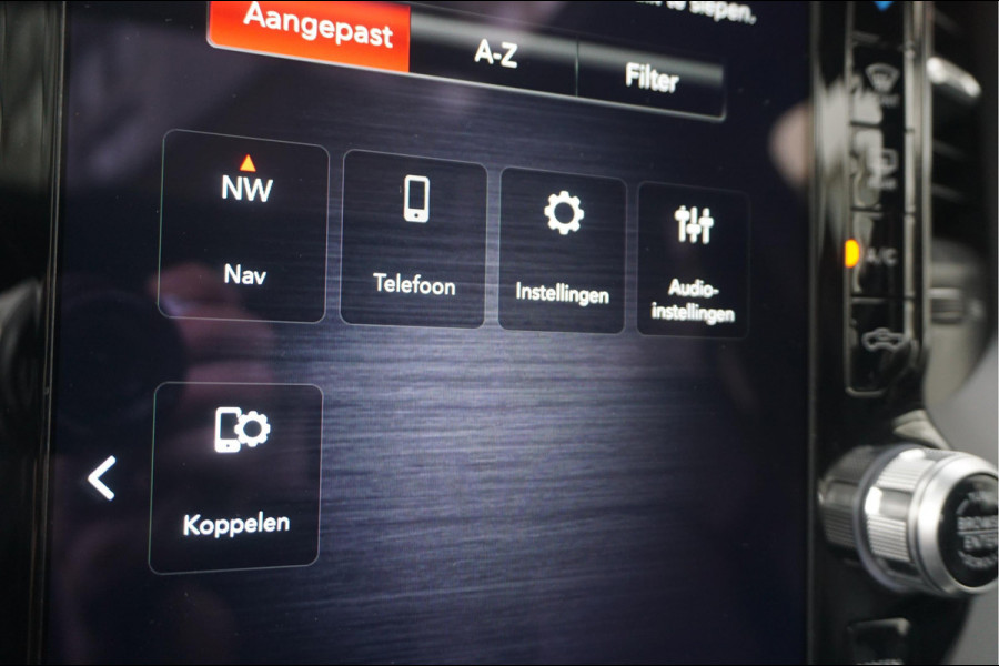 Dodge Ram 1500 5.7 V8 4x4 Crew Cab Laramie Sport | Luchtvering | HUD | Adaptieve Cruise | Lane Departure Meesturen | Keyless | Camerabeeld spiegel | Harman Kardon | Apple Carplay | Gedeelde achterklep | 200 liter LPG