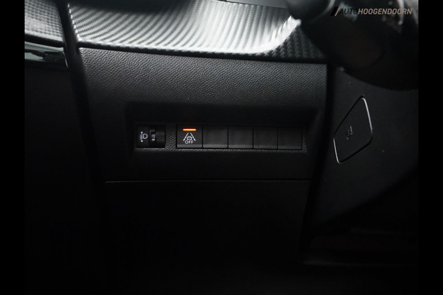 Peugeot 208 1.2 PureTech Blue Lease Allure (APPLE CARPLAY,LED,NAVIGATIE,DIGITAAL DISPLAY,CRUISE,LED VERLICHTING,CAMERA,NIEUWE APK)