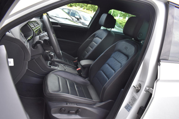 Volkswagen Tiguan 1.5 TSI R-Line Business+ Lane ACC Leder Sfeer 360C Trekhaak