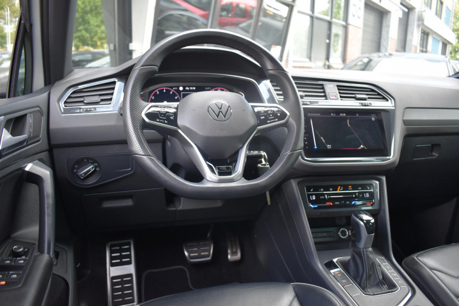 Volkswagen Tiguan 1.5 TSI R-Line Business+ Lane ACC Leder Sfeer 360C Trekhaak