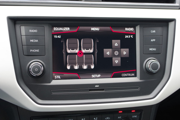 Seat Arona 1.0 TSI Style 115 PK Automaat Business Intense, Adap. Cruise Control, Carplay, Stoelverarming,