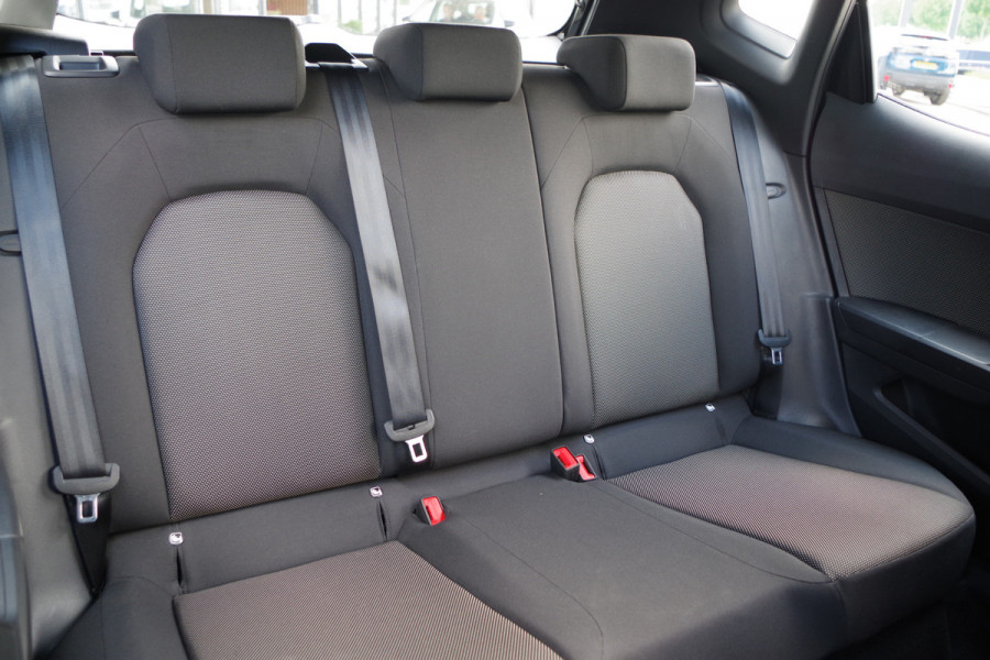 Seat Arona 1.0 TSI Style 115 PK Automaat Business Intense, Adap. Cruise Control, Carplay, Stoelverarming,