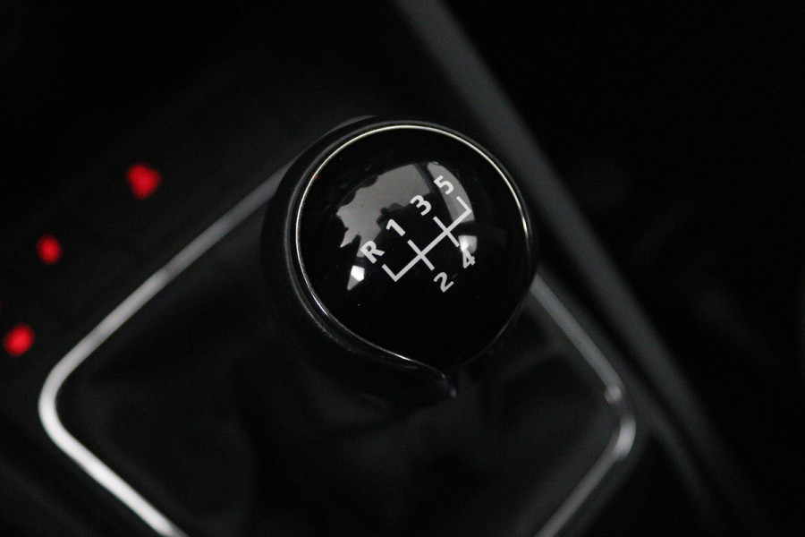 Seat Ibiza 1.0 EcoTSI Style Connect (NAVIGATIE, CARPLAY, CRUISE CONTROL, BLUETOOTH, NL-AUTO)