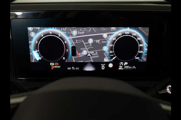 Volkswagen Tiguan 1.5 eTSI Life Edition 130 pk Automaat (DSG) | Navigatie | Elektr. trekhaak | Parkeersensoren (Park assist) | Achteruitrijcamera | Stoelverwarming |