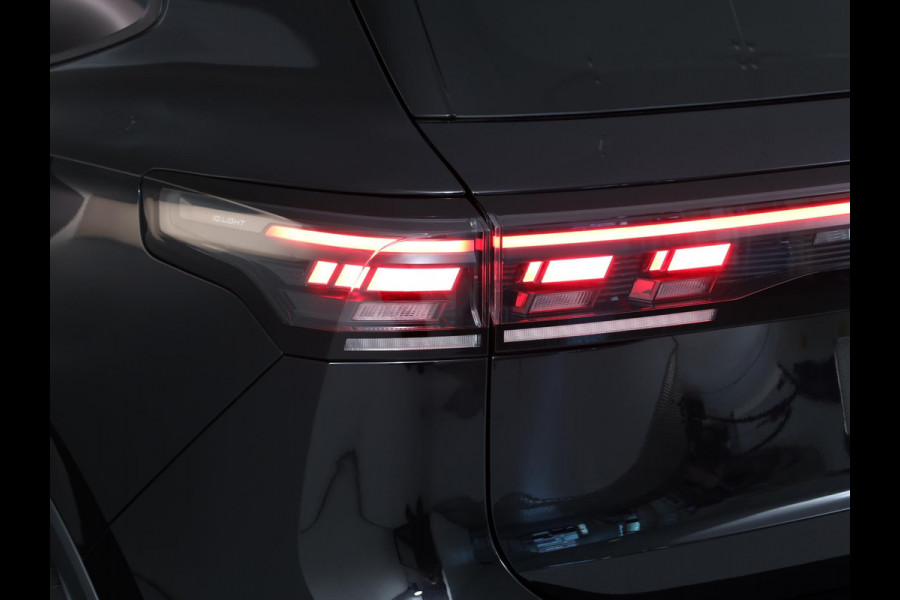 Volkswagen Tiguan 1.5 eTSI Life Edition 130 pk Automaat (DSG) | Navigatie | Elektr. trekhaak | Parkeersensoren (Park assist) | Achteruitrijcamera | Stoelverwarming |