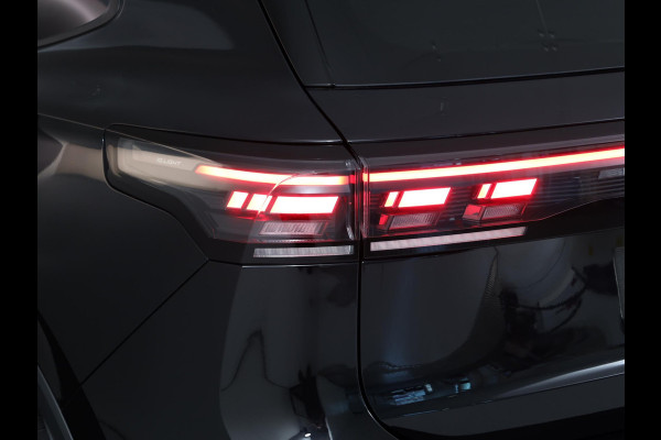 Volkswagen Tiguan 1.5 eTSI Life Edition 130 pk Automaat (DSG) | Navigatie | Elektr. trekhaak | Parkeersensoren (Park assist) | Achteruitrijcamera | Stoelverwarming |