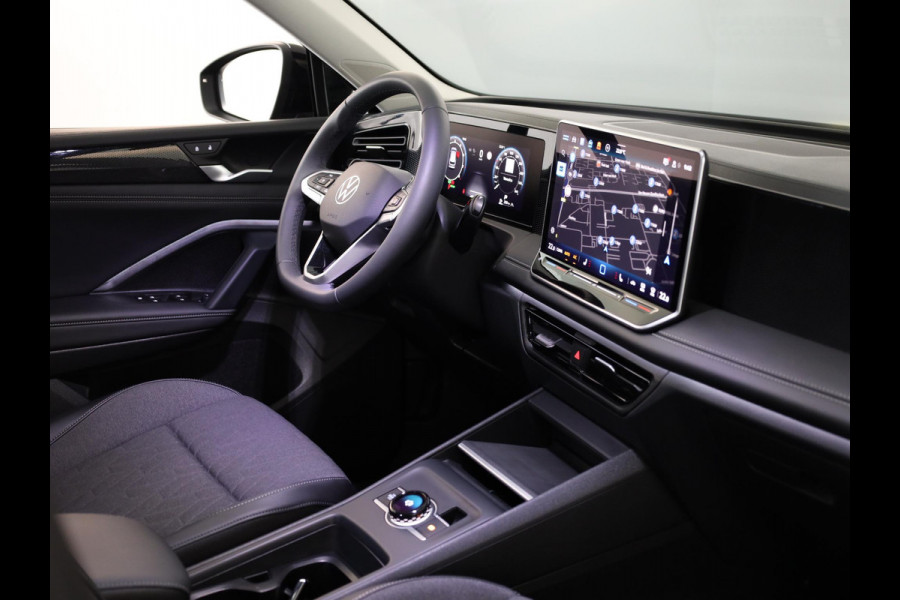 Volkswagen Tiguan 1.5 eTSI Life Edition 130 pk Automaat (DSG) | Navigatie | Elektr. trekhaak | Parkeersensoren (Park assist) | Achteruitrijcamera | Stoelverwarming |