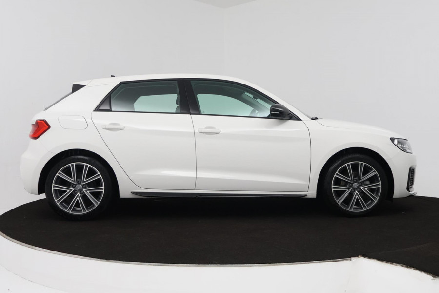 Audi A1 Sportback 25 TFSI epic (LANE-ASSIST, CRUISE CONTROL, NAVIGATIE, DIGITAAL DASHBOARD, NL-AUTO)