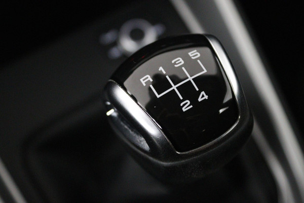 Audi A1 Sportback 25 TFSI epic (LANE-ASSIST, CRUISE CONTROL, NAVIGATIE, DIGITAAL DASHBOARD, NL-AUTO)