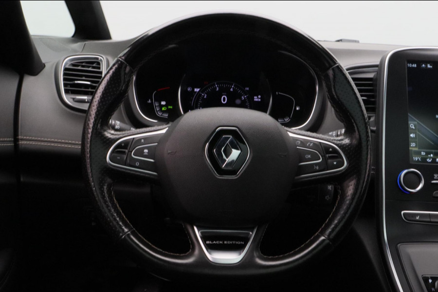 Renault Scénic 1.3 TCe Limited Automaat Trekhaak Adaptive-cruise Panorama-dak Navigatie Leder Climate-control Cruise