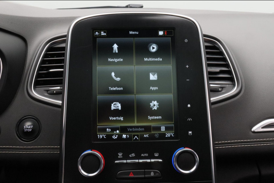 Renault Scénic 1.3 TCe Limited Automaat Trekhaak Adaptive-cruise Panorama-dak Navigatie Leder Climate-control Cruise