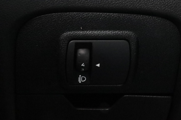 Renault Scénic 1.3 TCe Limited Automaat Trekhaak Adaptive-cruise Panorama-dak Navigatie Leder Climate-control Cruise