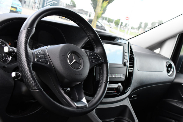 Mercedes-Benz Vito 119 CDI L2 AMG Edition Adaptieve Cruise, Camera, Carplay, 190pk, Automaat, LED, Clima, Stoelverwarming, Uniek!