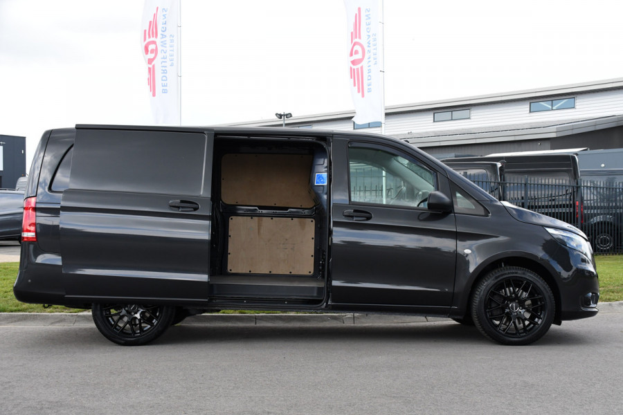 Mercedes-Benz Vito 119 CDI L2 AMG Edition Adaptieve Cruise, Camera, Carplay, 190pk, Automaat, LED, Clima, Stoelverwarming, Uniek!