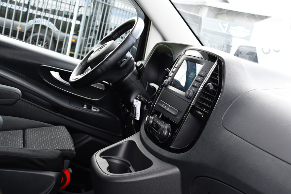 Mercedes-Benz Vito 119 CDI L2 AMG Edition Adaptieve Cruise, Camera, Carplay, 190pk, Automaat, LED, Clima, Stoelverwarming, Uniek!