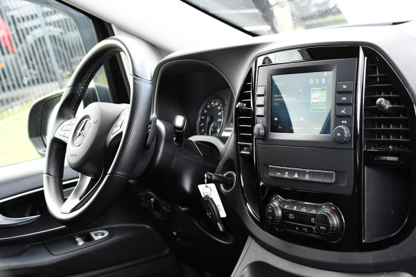Mercedes-Benz Vito 119 CDI L2 AMG Edition Adaptieve Cruise, Camera, Carplay, 190pk, Automaat, LED, Clima, Stoelverwarming, Uniek!