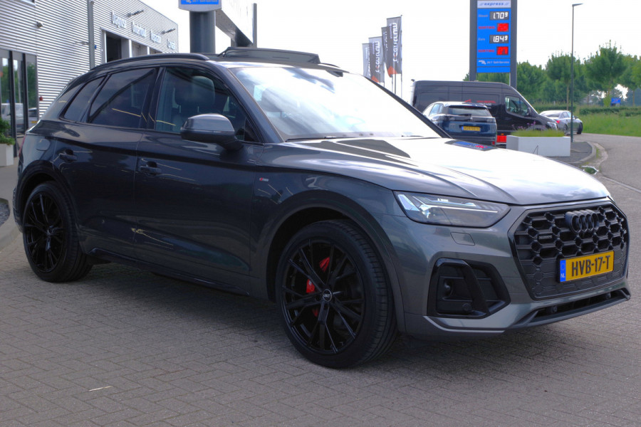 Audi Q5 55 TFSI e Quattro Competition 367 PK PHEV, Luchtvering, Panoramadak, RS-Leder, Elek. Trekhaak