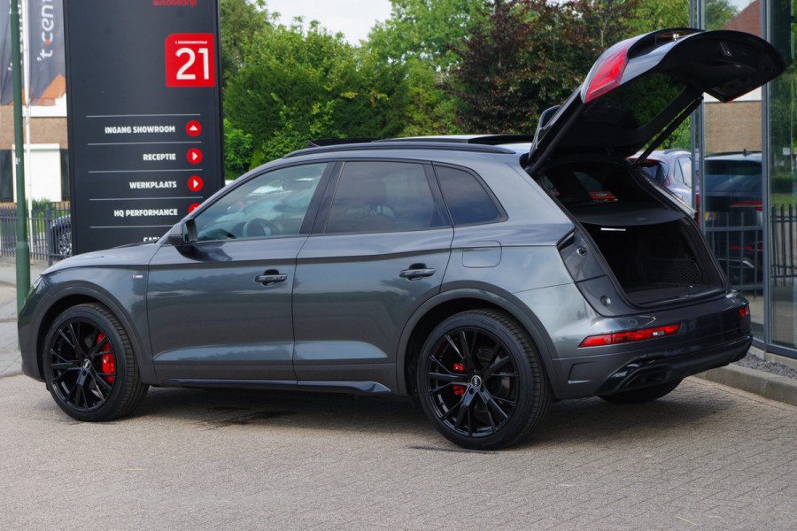 Audi Q5 55 TFSI e Quattro Competition 367 PK PHEV, Luchtvering, Panoramadak, RS-Leder, Elek. Trekhaak
