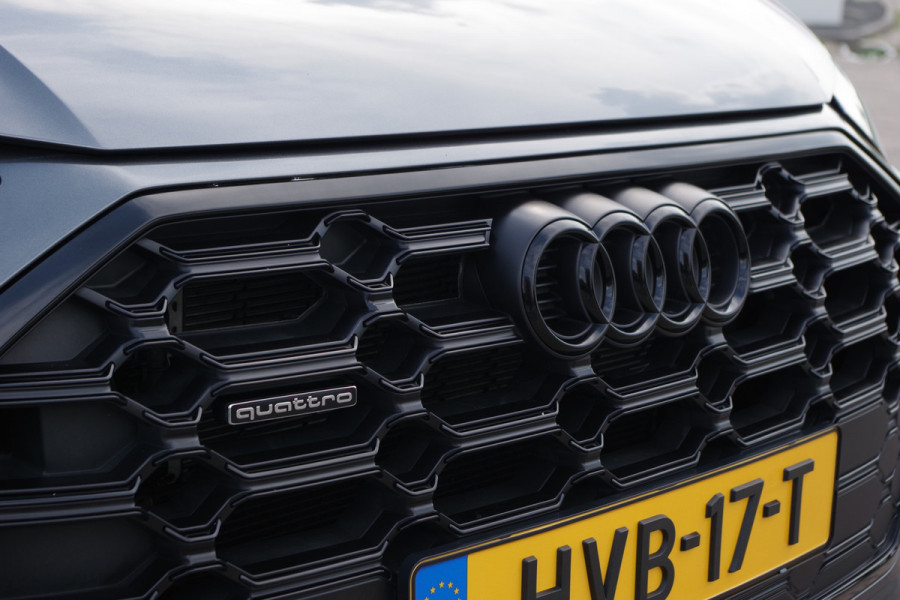Audi Q5 55 TFSI e Quattro Competition 367 PK PHEV, Luchtvering, Panoramadak, RS-Leder, Elek. Trekhaak