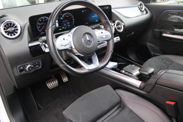 Mercedes-Benz GLA 250 e 218PK AUTOMAAT BUSINESS SOLUTION | PANORAMISCH SCHUIF/KANTEL DAK | ELEKTRISCHE ACHTER KLEP | MULTIBEAM LED MATRIX KOPLAMPEN | STOEL VERWARMING | KEYLESS ENTRY/START | NAVIGATIE | DAB+ RADIO | APPLE CARPLAY /ANDROID AUTO | ADAPTIVE CRUISE CONTROL | SFEER VERLICHTING | 19" LICHTMETALEN VELGEN | PARKEERSENSOREN VOOR EN ACHTER |