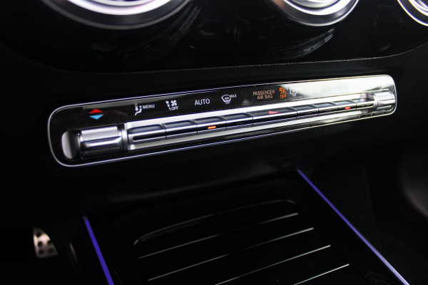 Mercedes-Benz GLA 250 e 218PK AUTOMAAT BUSINESS SOLUTION | PANORAMISCH SCHUIF/KANTEL DAK | ELEKTRISCHE ACHTER KLEP | MULTIBEAM LED MATRIX KOPLAMPEN | STOEL VERWARMING | KEYLESS ENTRY/START | NAVIGATIE | DAB+ RADIO | APPLE CARPLAY /ANDROID AUTO | ADAPTIVE CRUISE CONTROL | SFEER VERLICHTING | 19" LICHTMETALEN VELGEN | PARKEERSENSOREN VOOR EN ACHTER |