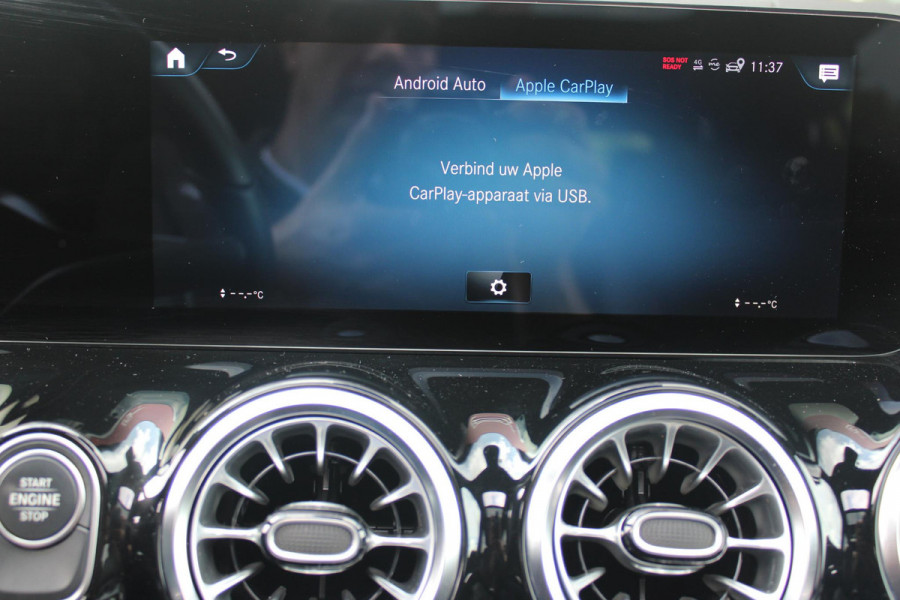 Mercedes-Benz GLA 250 e 218PK AUTOMAAT BUSINESS SOLUTION | PANORAMISCH SCHUIF/KANTEL DAK | ELEKTRISCHE ACHTER KLEP | MULTIBEAM LED MATRIX KOPLAMPEN | STOEL VERWARMING | KEYLESS ENTRY/START | NAVIGATIE | DAB+ RADIO | APPLE CARPLAY /ANDROID AUTO | ADAPTIVE CRUISE CONTROL | SFEER VERLICHTING | 19" LICHTMETALEN VELGEN | PARKEERSENSOREN VOOR EN ACHTER |