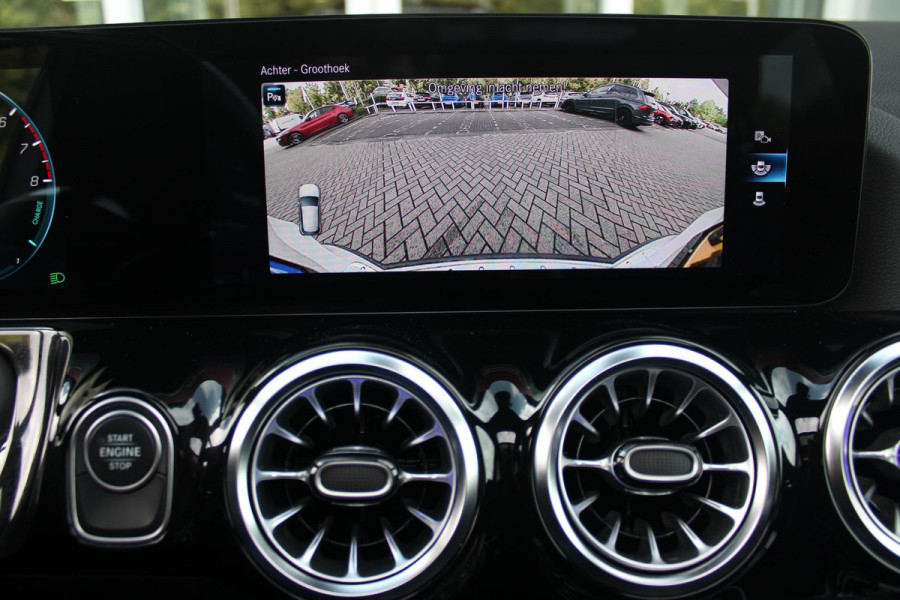Mercedes-Benz GLA 250 e 218PK AUTOMAAT BUSINESS SOLUTION | PANORAMISCH SCHUIF/KANTEL DAK | ELEKTRISCHE ACHTER KLEP | MULTIBEAM LED MATRIX KOPLAMPEN | STOEL VERWARMING | KEYLESS ENTRY/START | NAVIGATIE | DAB+ RADIO | APPLE CARPLAY /ANDROID AUTO | ADAPTIVE CRUISE CONTROL | SFEER VERLICHTING | 19" LICHTMETALEN VELGEN | PARKEERSENSOREN VOOR EN ACHTER |