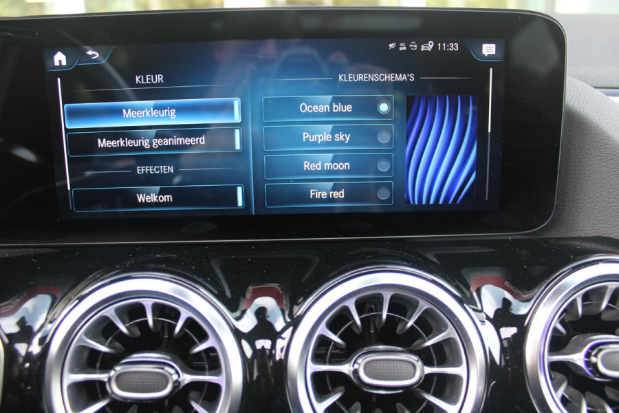 Mercedes-Benz GLA 250 e 218PK AUTOMAAT BUSINESS SOLUTION | PANORAMISCH SCHUIF/KANTEL DAK | ELEKTRISCHE ACHTER KLEP | MULTIBEAM LED MATRIX KOPLAMPEN | STOEL VERWARMING | KEYLESS ENTRY/START | NAVIGATIE | DAB+ RADIO | APPLE CARPLAY /ANDROID AUTO | ADAPTIVE CRUISE CONTROL | SFEER VERLICHTING | 19" LICHTMETALEN VELGEN | PARKEERSENSOREN VOOR EN ACHTER |