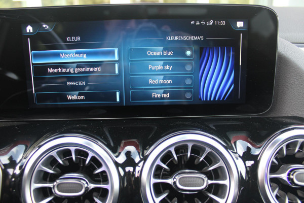 Mercedes-Benz GLA 250 e 218PK AUTOMAAT BUSINESS SOLUTION | PANORAMISCH SCHUIF/KANTEL DAK | ELEKTRISCHE ACHTER KLEP | MULTIBEAM LED MATRIX KOPLAMPEN | STOEL VERWARMING | KEYLESS ENTRY/START | NAVIGATIE | DAB+ RADIO | APPLE CARPLAY /ANDROID AUTO | ADAPTIVE CRUISE CONTROL | SFEER VERLICHTING | 19" LICHTMETALEN VELGEN | PARKEERSENSOREN VOOR EN ACHTER |