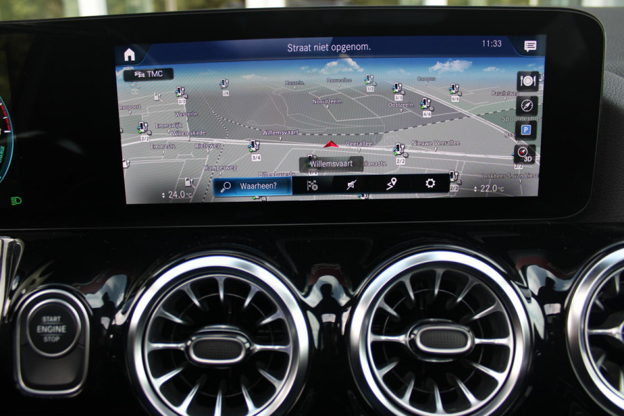 Mercedes-Benz GLA 250 e 218PK AUTOMAAT BUSINESS SOLUTION | PANORAMISCH SCHUIF/KANTEL DAK | ELEKTRISCHE ACHTER KLEP | MULTIBEAM LED MATRIX KOPLAMPEN | STOEL VERWARMING | KEYLESS ENTRY/START | NAVIGATIE | DAB+ RADIO | APPLE CARPLAY /ANDROID AUTO | ADAPTIVE CRUISE CONTROL | SFEER VERLICHTING | 19" LICHTMETALEN VELGEN | PARKEERSENSOREN VOOR EN ACHTER |