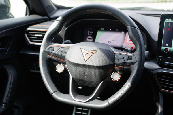 CUPRA Formentor 1.4 e-Hybrid VZ Copper Edition 245 PK, Camera, Carplay, Suur-Startknop