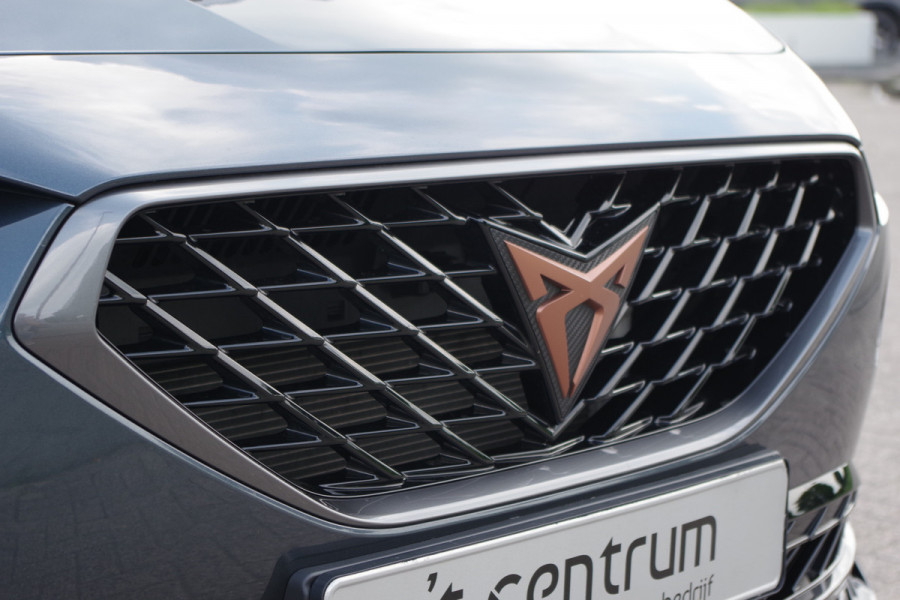 CUPRA Formentor 1.4 e-Hybrid VZ Copper Edition 245 PK, Camera, Carplay, Suur-Startknop