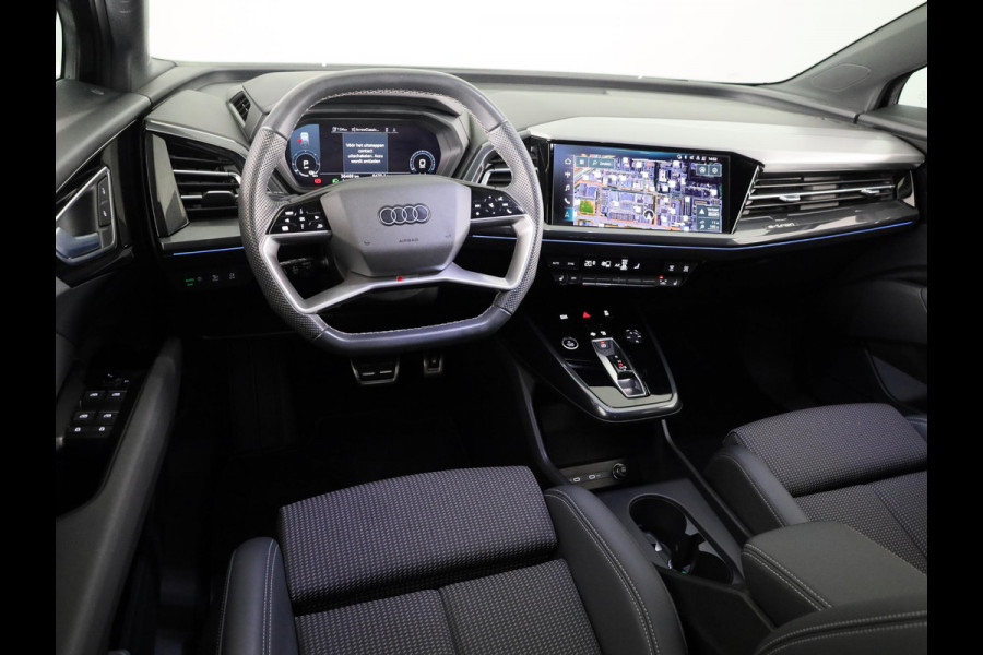 Audi Q4 Sportback e-tron 40 S edition 77 kWh 204pk | Navigatie | Stoelverwarming | Dynamic pakket | 20 inch lichtmetalen velgen | Optiek pakket zwart