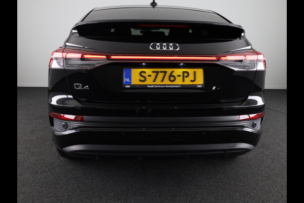 Audi Q4 Sportback e-tron 40 S edition 77 kWh 204pk | Navigatie | Stoelverwarming | Dynamic pakket | 20 inch lichtmetalen velgen | Optiek pakket zwart