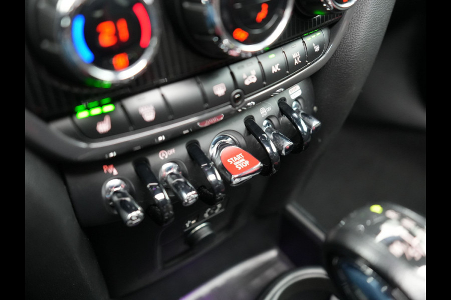 MINI Countryman 2.0 John Cooper Works ALL4 Chili 231pk | Panodak | Adaptive Cruise | Alcantara Sportstoelen | Trekhaak Afn. | Harman Kardon | Apple Carplay | 19"L.M | Camera | Keyless |