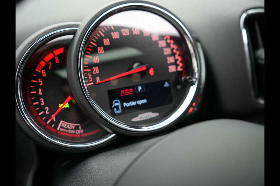 MINI Countryman 2.0 John Cooper Works ALL4 Chili 231pk | Panodak | Adaptive Cruise | Alcantara Sportstoelen | Trekhaak Afn. | Harman Kardon | Apple Carplay | 19"L.M | Camera | Keyless |