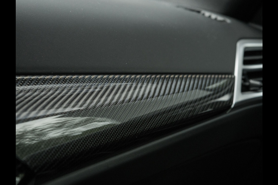 BMW 4 Serie Coupé M4 CS - Individual ''Frozen Isle of Man Green'' - Carbon Brakes