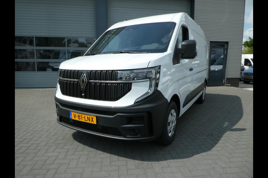 Renault Master T35 2.0 dCi 150 L2H2 airco camera navigatie