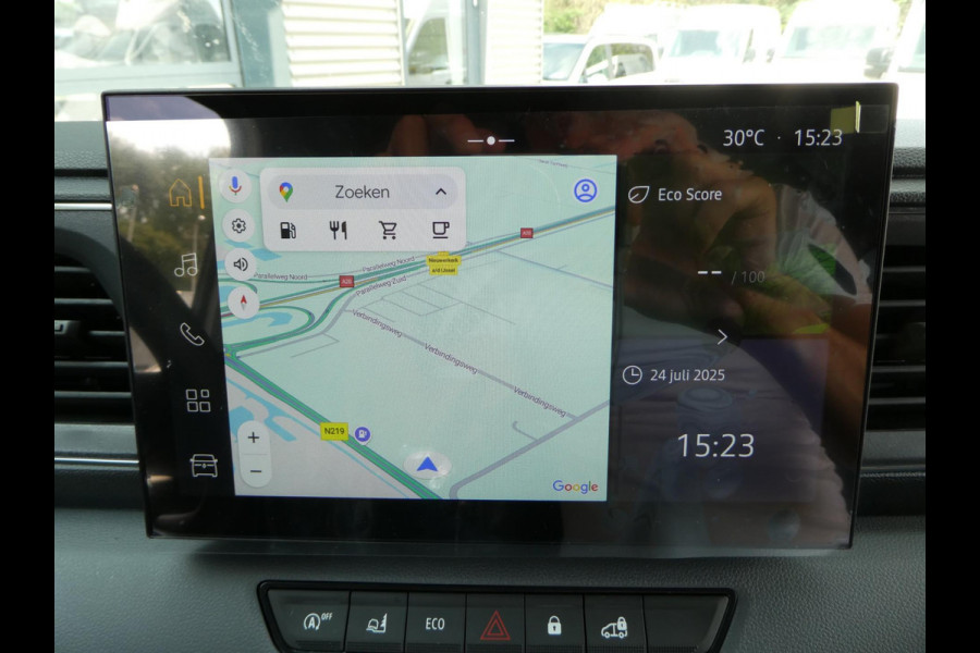 Renault Master T35 2.0 dCi 150 L2H2 airco camera navigatie