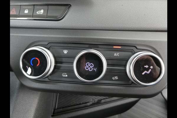Renault Master T35 2.0 dCi 150 L2H2 airco camera navigatie