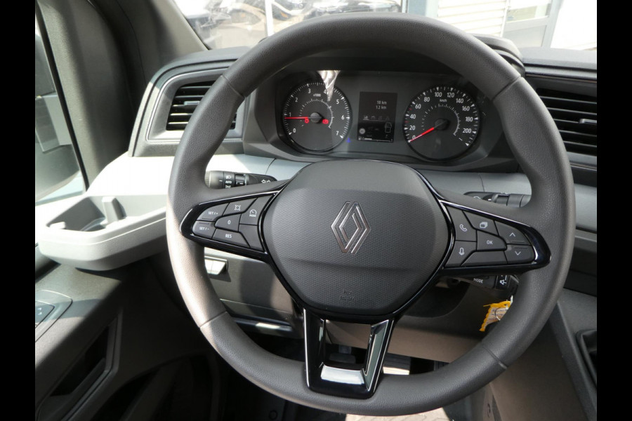 Renault Master T35 2.0 dCi 150 L2H2 airco camera navigatie