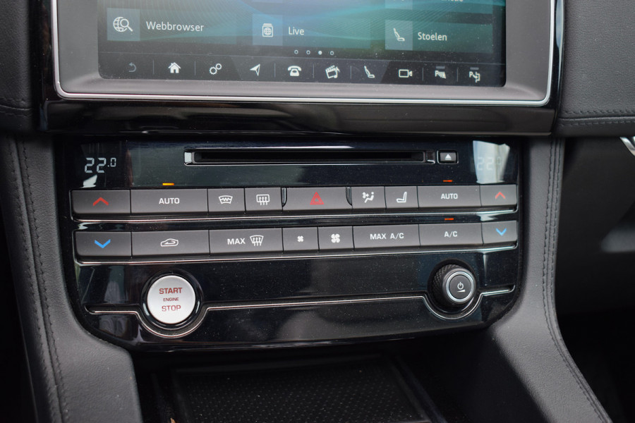 Jaguar F-Pace 3.0 S First Edition AWD | 381 pk | Meridian | Pano | HUD | Apple CarPlay