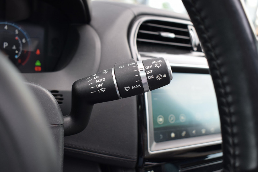 Jaguar F-Pace 3.0 S First Edition AWD | 381 pk | Meridian | Pano | HUD | Apple CarPlay