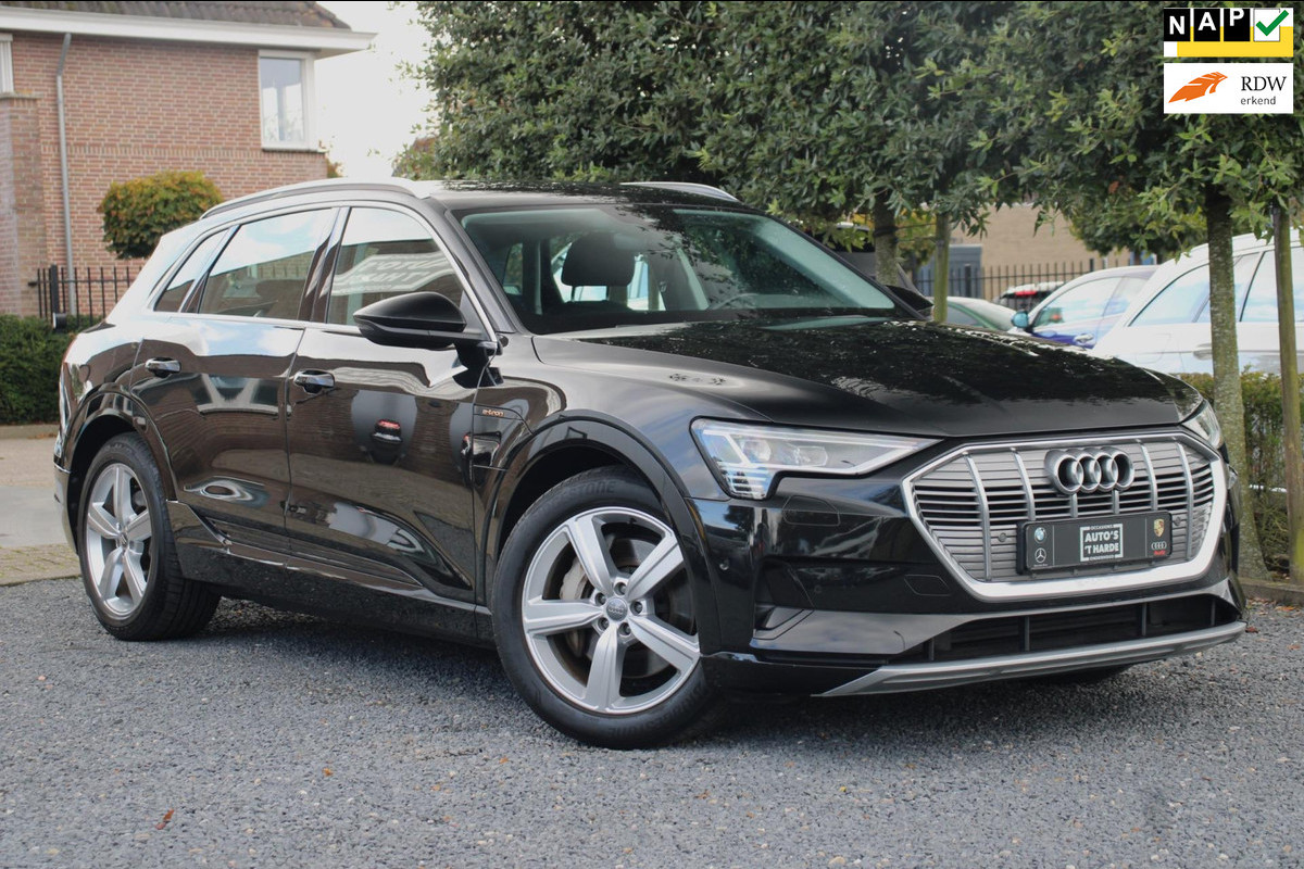 Audi e-tron E-tron 50 Quattro Launch Edition 71 kWh Luchtvering Trekhaak Memory 20'' Audi e-tron E-tron 50 Quattro Launch Edition 71 kWh Luchtvering Trekhaak Memory 20''