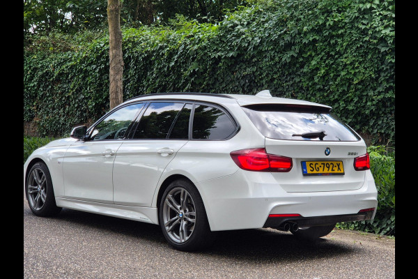 BMW 3 Serie Touring 320i Edition M Sport Shadow Executive Apple CarPlay Dig. Teller Navi GR LED Sfeerverlichting