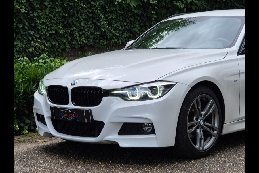 BMW 3 Serie Touring 320i Edition M Sport Shadow Executive Apple CarPlay Dig. Teller Navi GR LED Sfeerverlichting