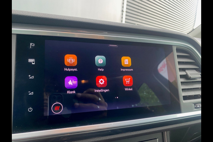 Seat Ateca BWJ 2020 | 1.5 TSI 150PK Style Business Intense | CAMERA | CLIMA | NAVI | CRUISE | LEDER/ALCANTARA | CARPLAY | PRIVACY GLASS |