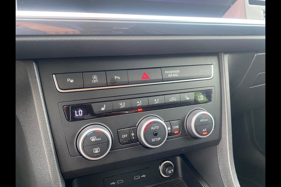 Seat Ateca BWJ 2020 | 1.5 TSI 150PK Style Business Intense | CAMERA | CLIMA | NAVI | CRUISE | LEDER/ALCANTARA | CARPLAY | PRIVACY GLASS |