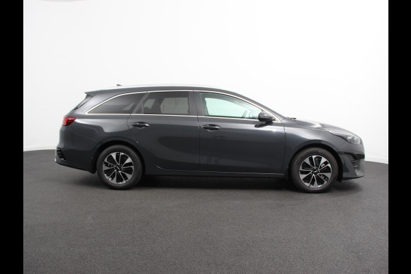 Kia Ceed Sportswagon 1.6 GDI PHEV DynamicLine | Navigatie | Camera | Climate Control | Cruise control adaptive | Lane assist | Lichtmetalen Velgen | Stoelverwarming
